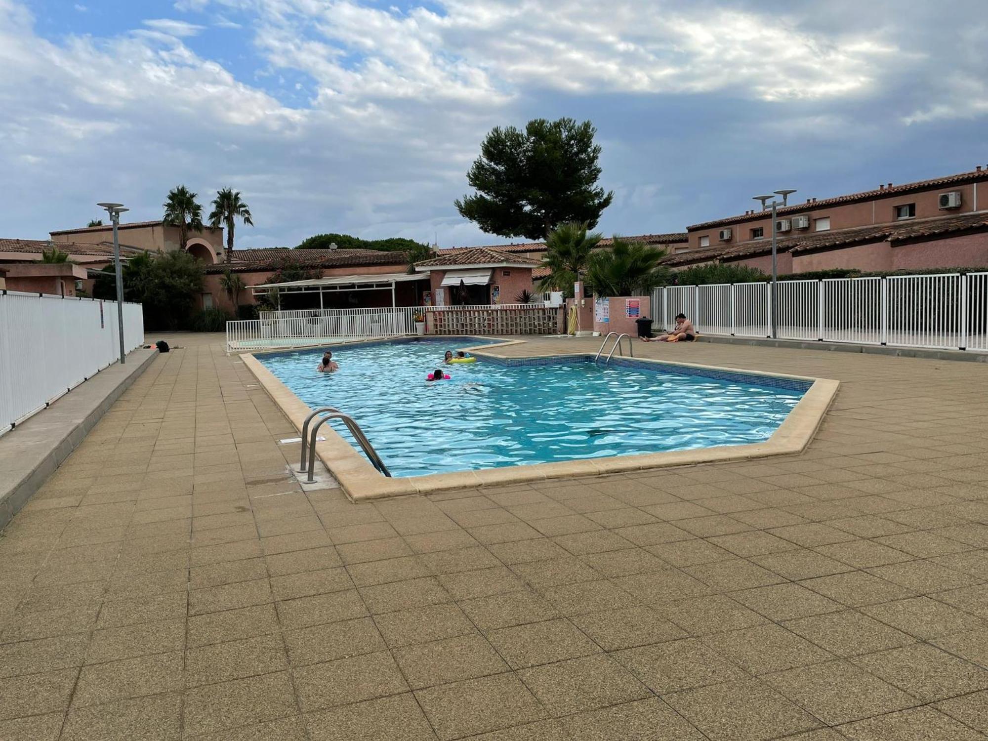 Villa 2 Etoiles Proche Plage Et Commerces Saint-Cyprien  Camera foto